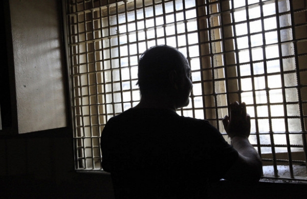 <br />
В Якутии ВИЧ-инфицированный мужчина получил 9 лет за изнасилование<br />
