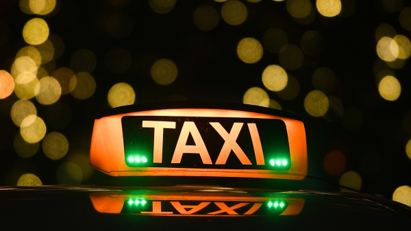 Женщина-таксист подралась с клиенткой в Чебоксарах
